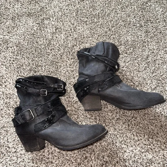 Booties - Picture 4 of 6